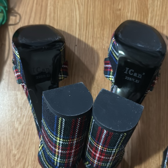 Ankle strap plaid trunky heels - Picture 4 of 4